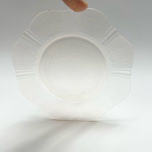 🌸Macbeth Evans - American Sweetheart Pink Plate.
